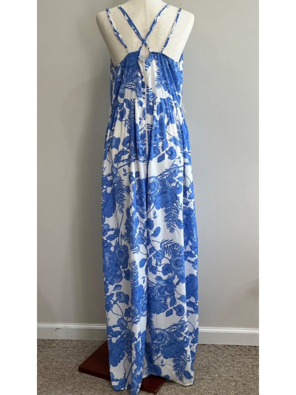 My Michelle Wide Leg Romper Juniors 15 Blue Floral Sleeveless Resort Wear - Picture 2 of 11